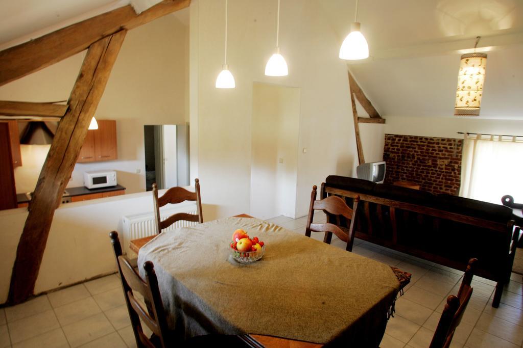 Apartment 'T Maanhof Gingelom 部屋 写真